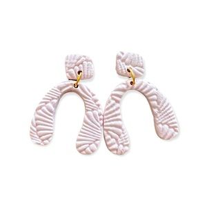 ❤️host pick❤️Abstract textured clay earrings